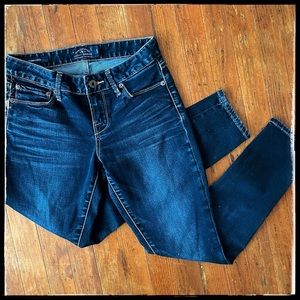 Lucky Brand🍀 Gemma Capri in Dark Wash